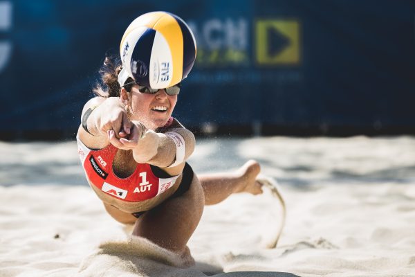01.08.2018, Donauinsel, Wien, AUT, FIVB Beach Volleyball A1 Vienna Major presented by Swatch, Damen, Spiel 1, Pool A, im Bild Nadine Strauss (AUT)// during the women´s first round game in pool A at the "Donauinsel" in Vienna, Austria on 2018/08/01. EXPA Pictures © 2018, PhotoCredit: EXPA/ Florian Schroetter